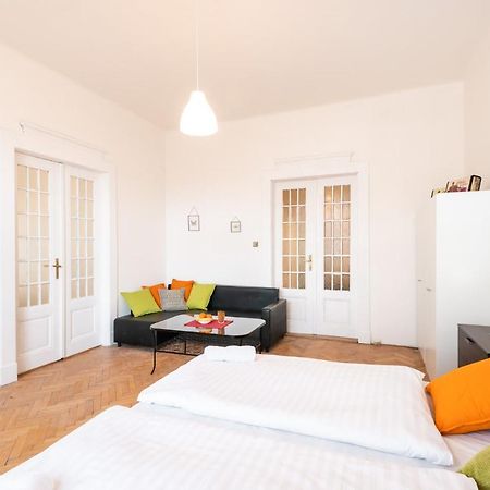 Národní apartments Praga Esterno foto
