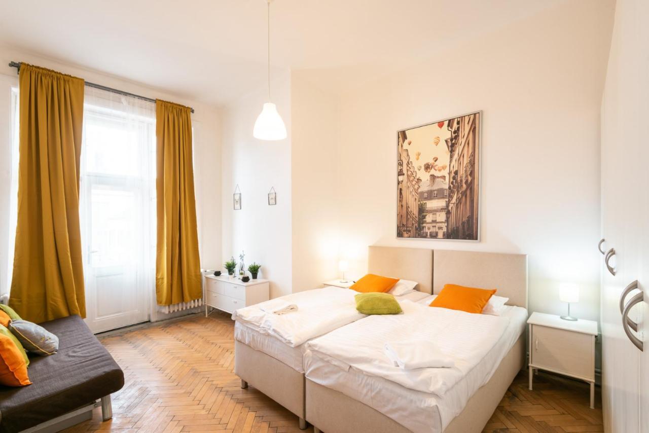 Národní apartments Praga Esterno foto